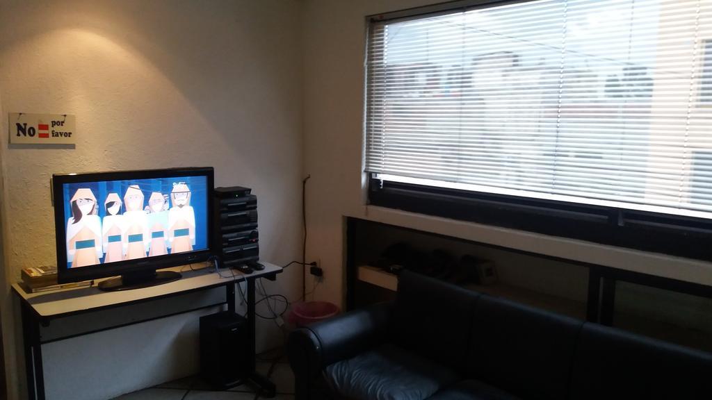 Hostal Avante Toluca Bagian luar foto