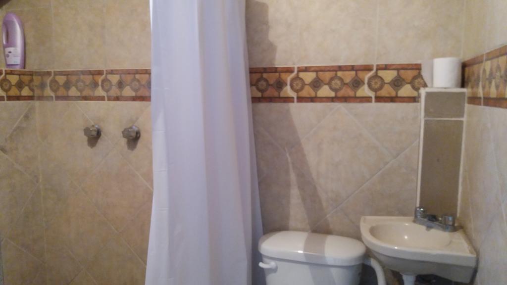 Hostal Avante Toluca Bagian luar foto