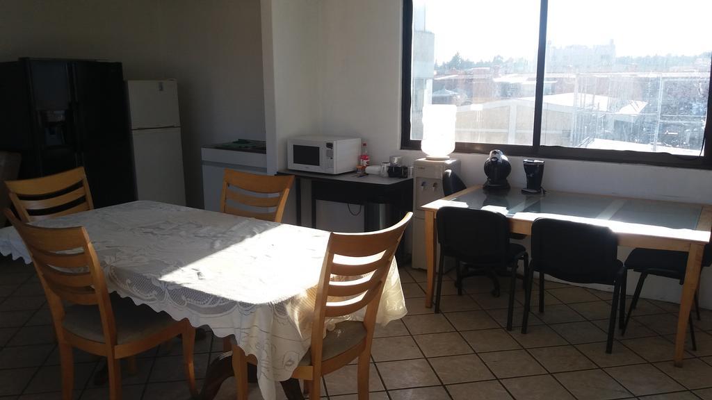 Hostal Avante Toluca Bagian luar foto