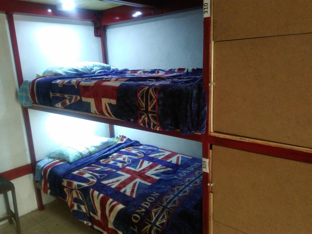 Hostal Avante Toluca Bagian luar foto