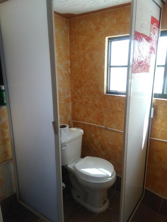 Hostal Avante Toluca Bagian luar foto